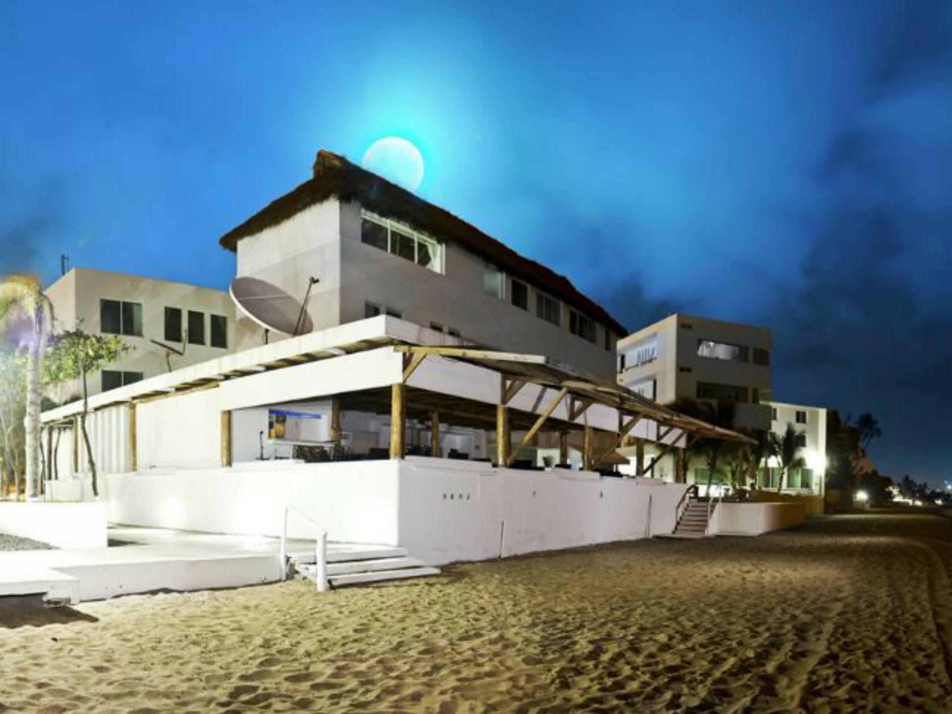 Western Luna Del Mar Manzanillo