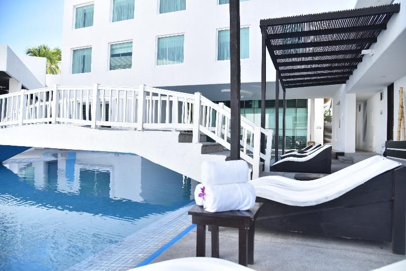 Hotel Western Luna Del Mar 4*
